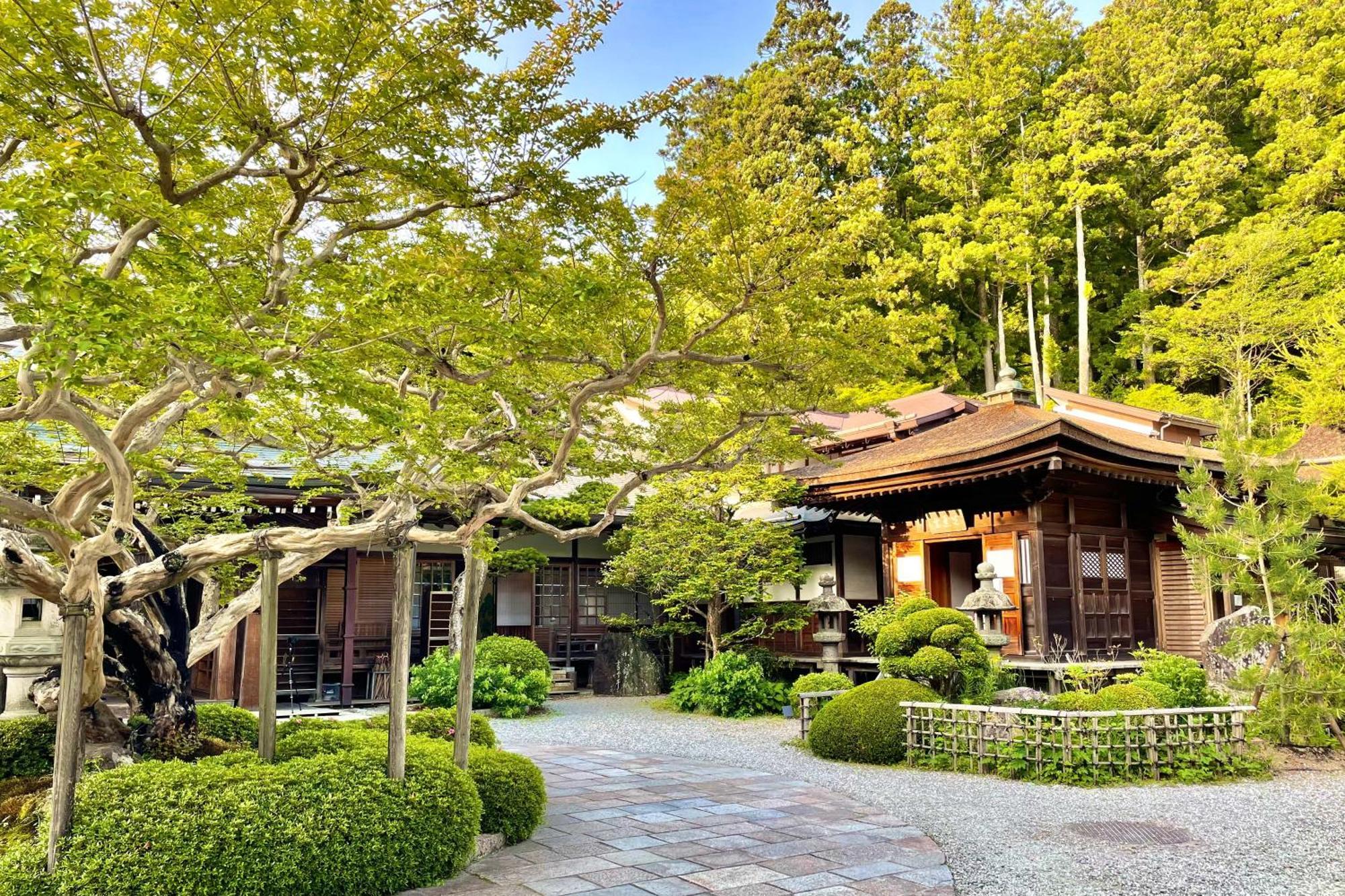 Hotel Koyasan Shukubo Fugenin Exterior foto